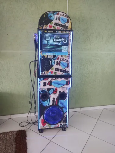 Vendo Máquina de Karaokê Jukebox 