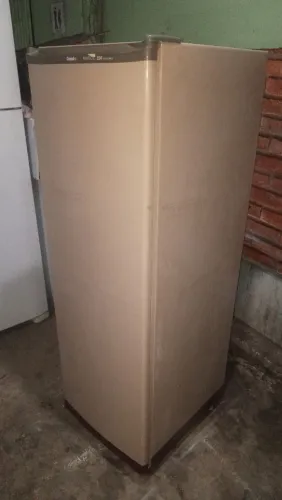 Geladeira Consul 230 litros 220 vts