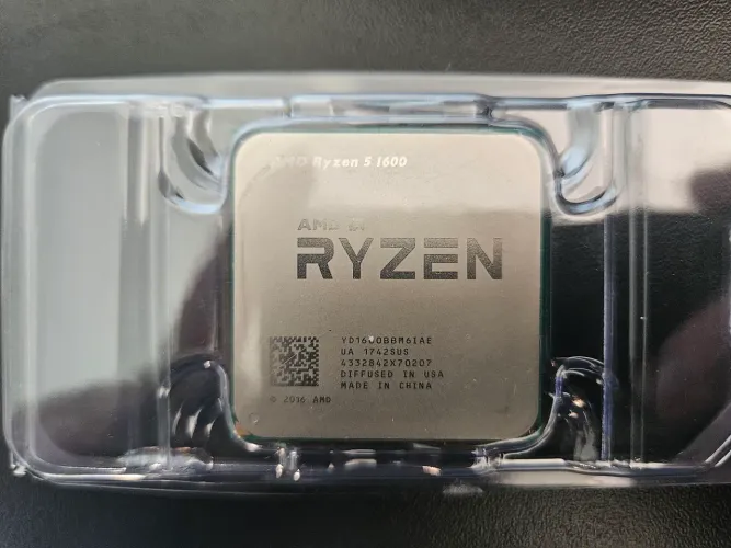Processador AMD Ryzen 5 1600 + Cooler Box Original (Sem Caixa)