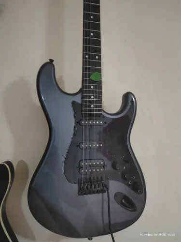 Guitarra Tagima Sixmart stratocaster Grafitti