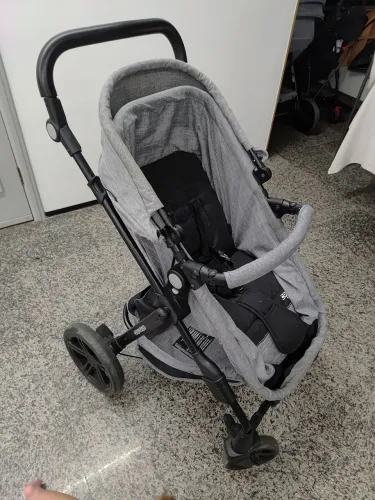 Carrinho moises cosco cinza