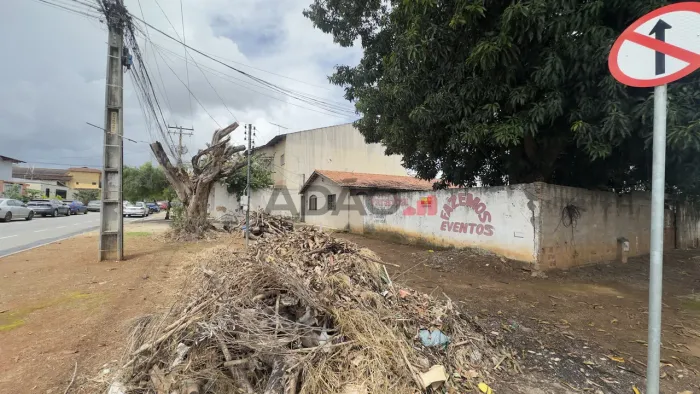 Lote de Esquina 455 m² à Venda no Jardim América Goiânia | Potencial Comercial | R$ 790 m