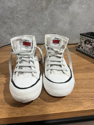 Tênis zara modelo all star micky importado Japão