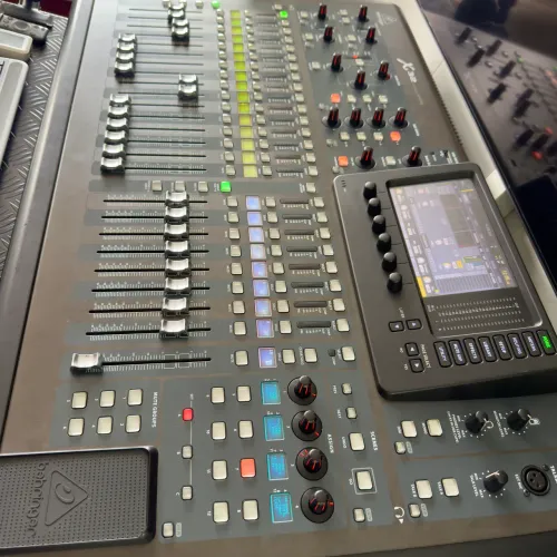 Mesa Digital Behringer X32 Full Pouquíssimo Uso em Casa