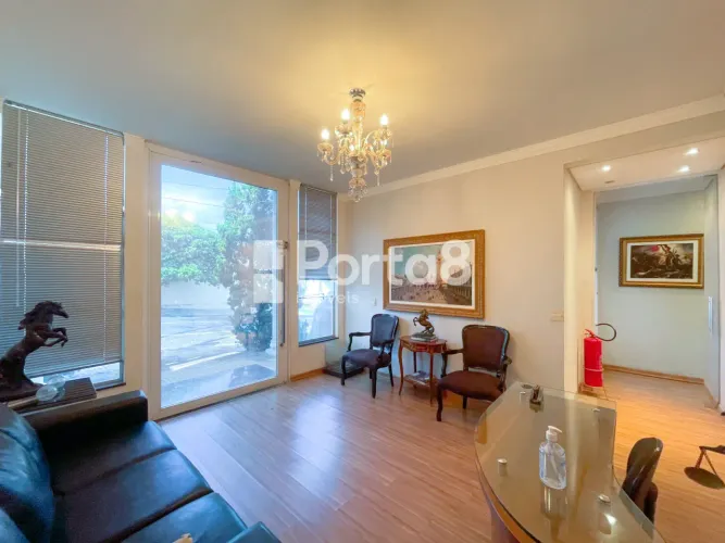 Casa Comercial 180m² Santos Dumont 6 Salas