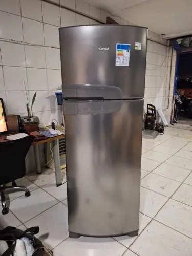 GELADEIRA CONSUL FROST FREE CONSERVADA