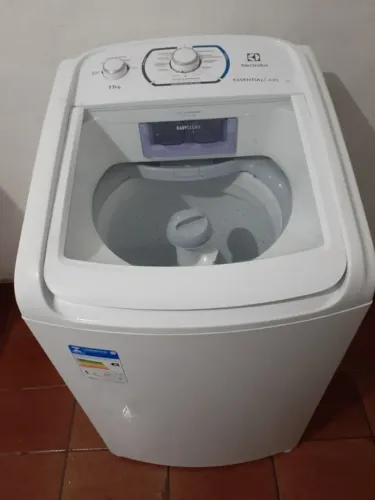 Lavadora Electrolux 11 kg tudo funcionando normal ótima