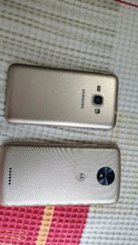 Celular com defeito para tirar peças 
