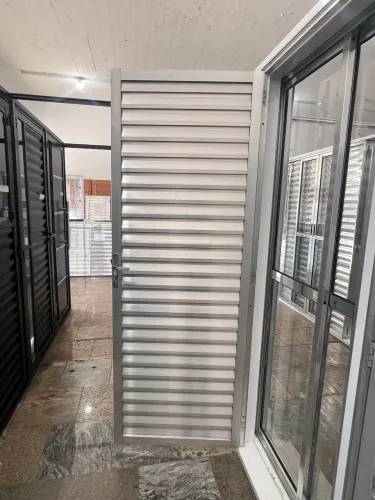 PORTA DE ALUMÍNIO NATURAL 60, 70 E 80CM - APENAS R$479,99 NO DINHEIRO