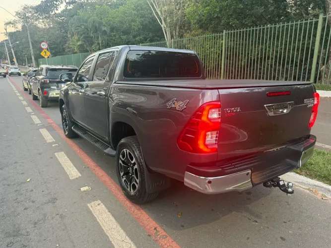 Toyota Hilux CD SRX 4X4 2.8 TDI 16V Diesel Aut. 2024
