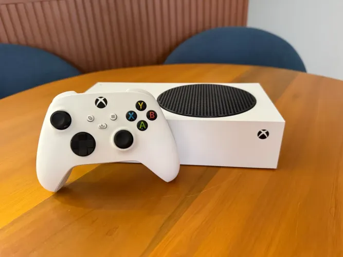 Xbox Series S 512GB + Controle 
