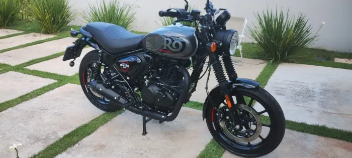ROYAL ENFIELD HUNTER 350 2025