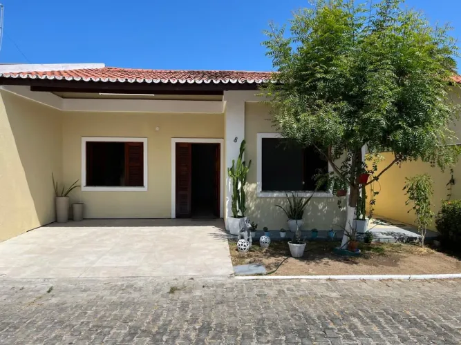 Casa em Condomínio 3 dormitórios à venda Lagoa Redonda Fortaleza/CE