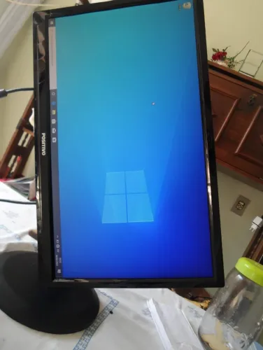 monitor positivo     22 polegadas   regulagem  altura, , vga  e dvi  rs 350