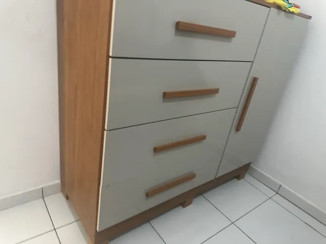 CÔMODA GRANDE
