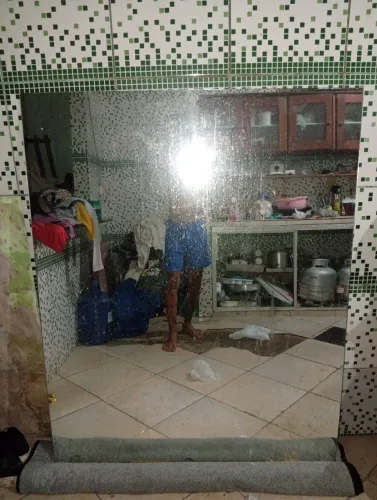 Vendo espelho grande bonito e baratinho