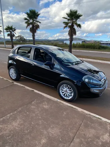 Fiat Punto Essence 1.6 Flex 16V 5P 2014