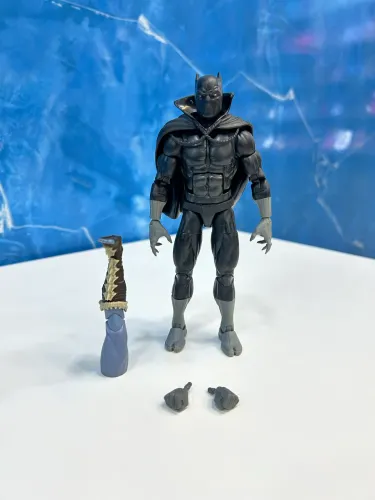 Boneco Action figure Pantera Negra Marvel Legends com BAF