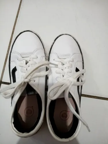 SAPATO MOLEKINHA FEMININO. TAMANHO: 32