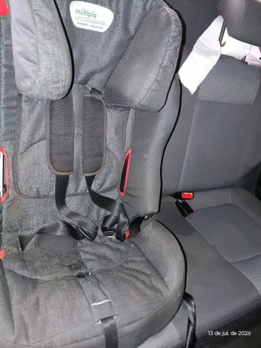 Vende se cadeira infantil para carro.