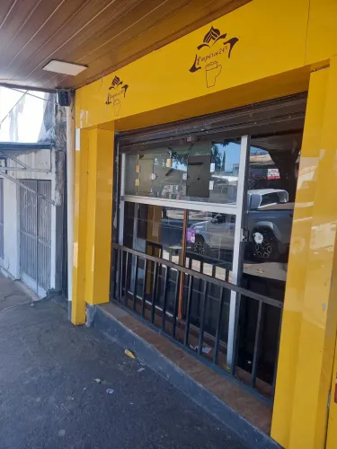 Vendo distribuidora de bebidas para retirar do local