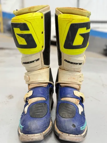 Bota gaerne SG 12 numero 42 BR