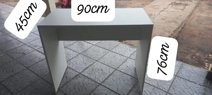 Escrivaninha multiuso