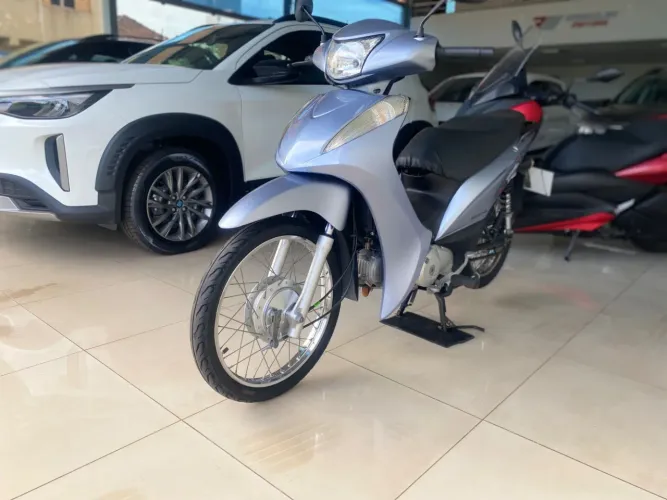 HONDA BIZ 125 ES PRATA 2015