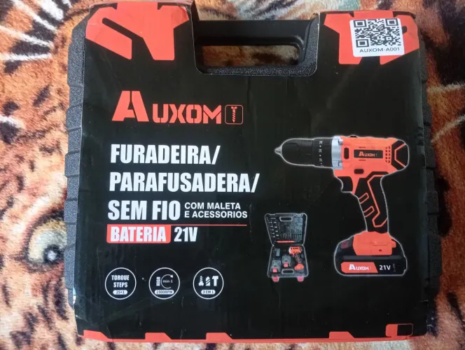 Furadeira e parafusadeira NOVO