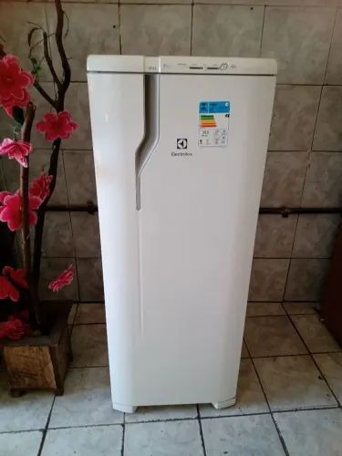 Geladeira Electrolux