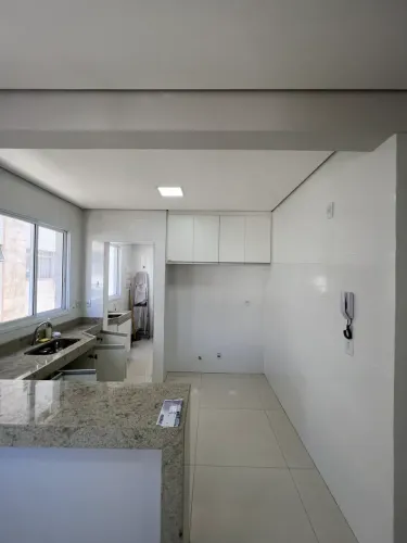 Apartamento para aluguel tem 67 metros quadrados com 2 quartos