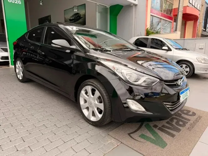 Hyundai Elantra GLS 1.8 16V Aut. 2012
