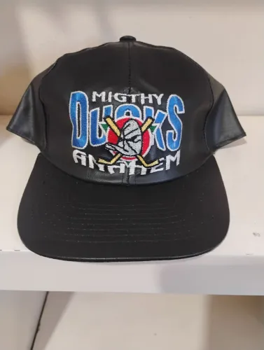 Boné vintage duks