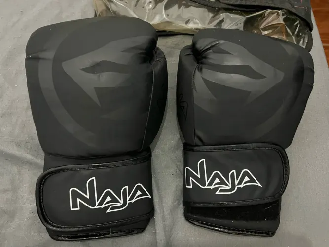 LUVA NAJA BLACK 12oz