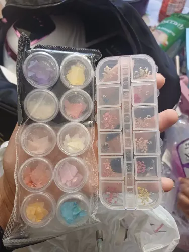 Materiais de alongamento de unhas ?
