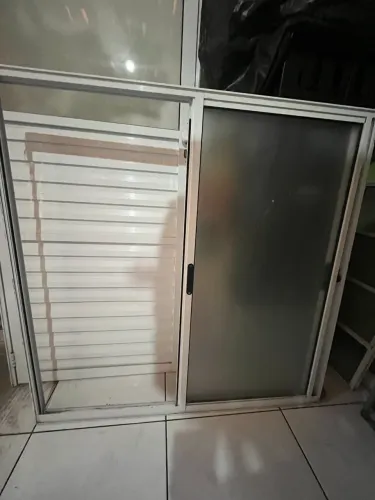 Janela em alumínio 