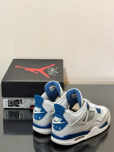 Air Jordan 4 military Blue