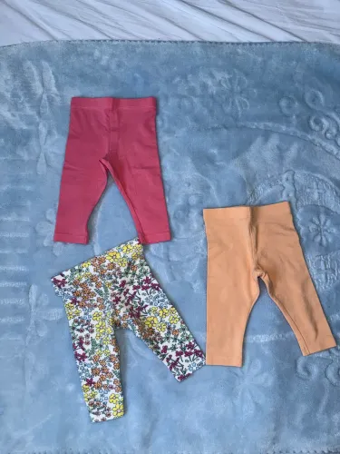 Kit com 3 calças importadas ,bebê menina .