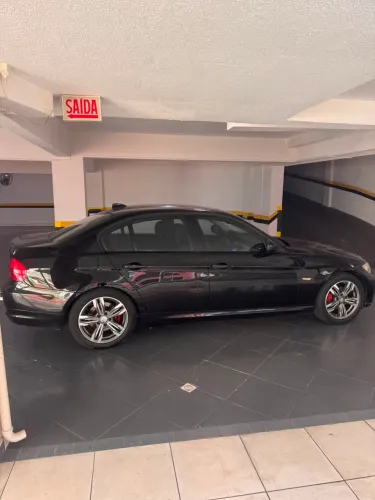 BMW 320I A 2010