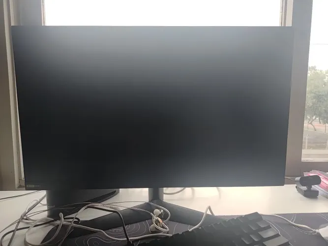 Monitor LG Ultragear 24" 180hz