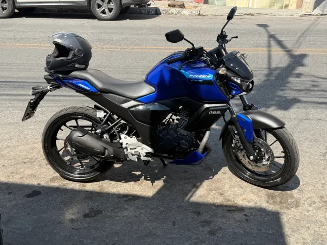 YAMAHA FZ15 2025