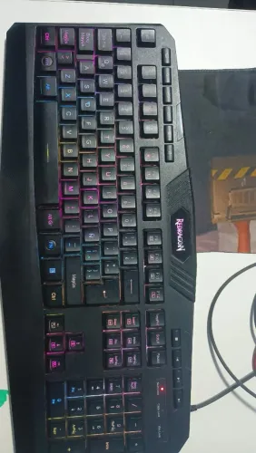 Vendo teclado red dragon 