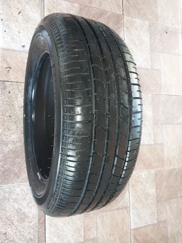 Vendo pneu novo sem uso,marca Bridgestone turanza,195/55/15,valor 380,Tel.31- *zap 