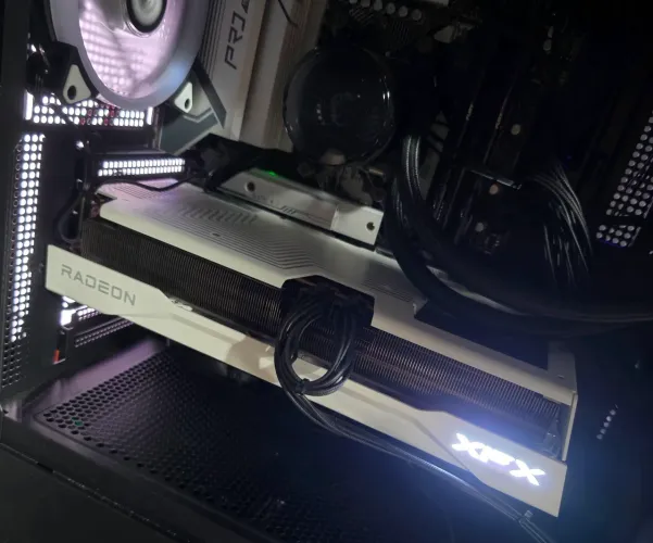 RX 9070 XT 16gb