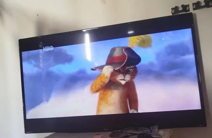 Televisão 42 polegadas semi nova 