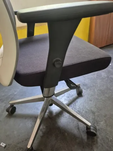Cadeira escritório ergonometrica Cavalletti