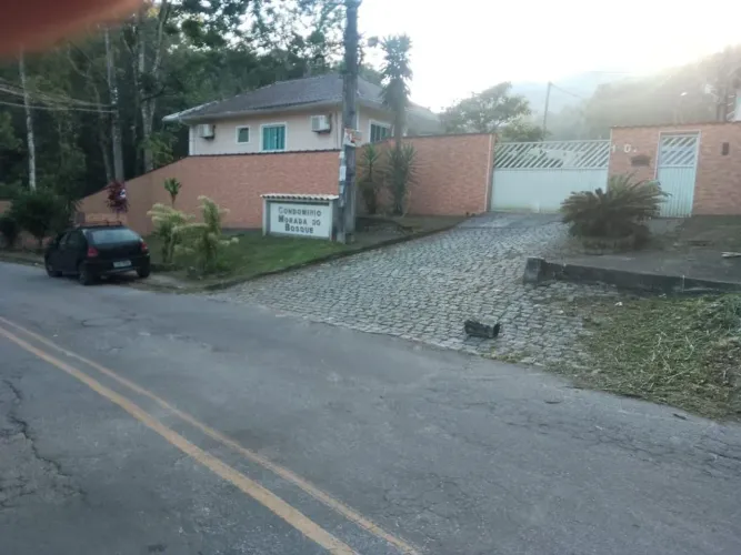 Seu refúgio particular com cachoeira em Muriqui.