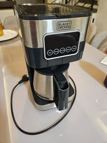 Cafeteira programável Black+Decker CM350G