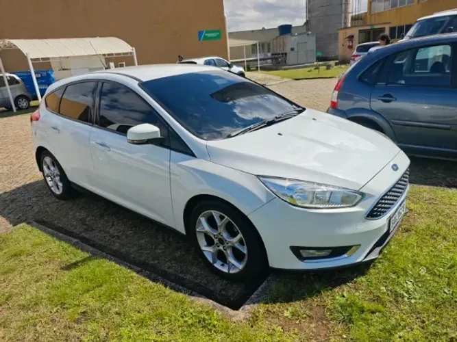 Ford Focus 2.0 16v/se/se Plus Flex 5P Aut. 2016
