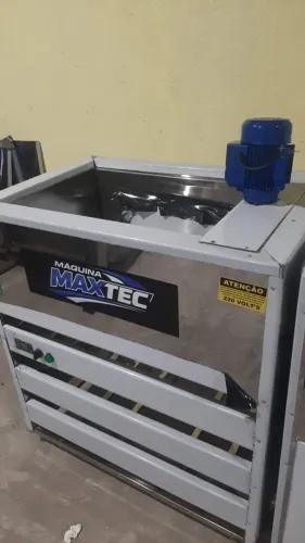 Máquina de Gelo Saborizado